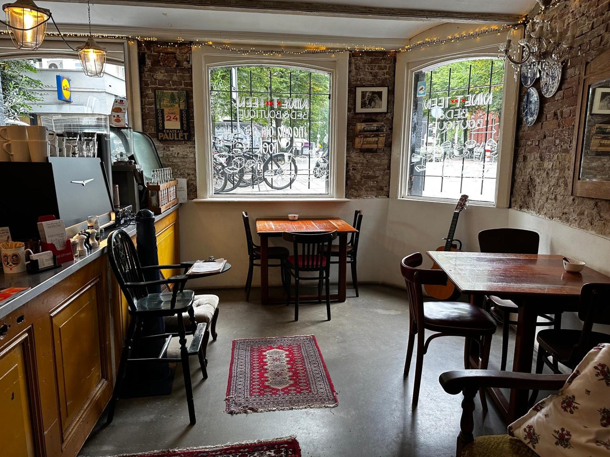 Nine-T-Teen Bed And Boutique Amsterdam Extérieur photo